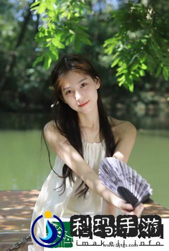 一个上面添一个下边顺口溜-瞬间圈粉：创意达人点评有趣灵魂！