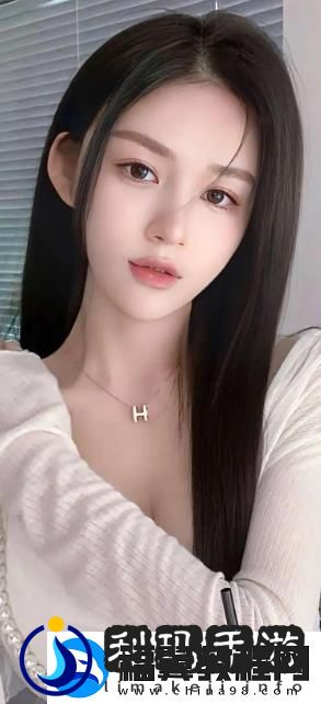 瞒着老公加班的hr中字：加班到深夜的HR，为何选择隐瞒自己的辛苦？