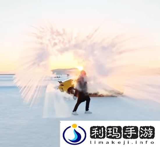 雷军手持加特林提前拜年