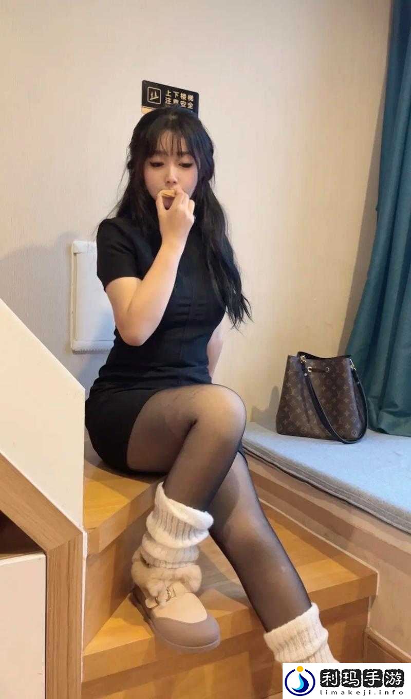 姬小满开叉裙穿搭的注意事项:时尚与安全并存