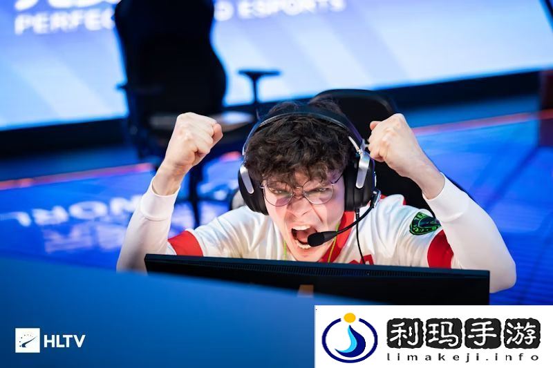 MOUZ下放siuhy的背后——撕掉标签