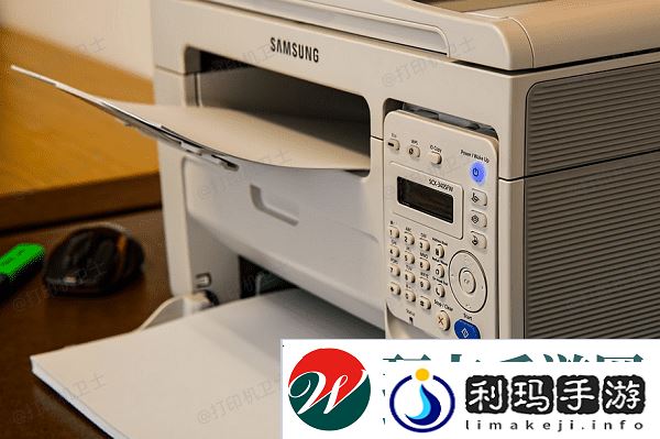 检查打印机的纸张和墨盒状态