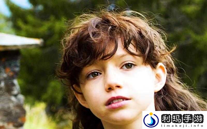 俄罗斯稚女小 BBB 的纯真成长故事