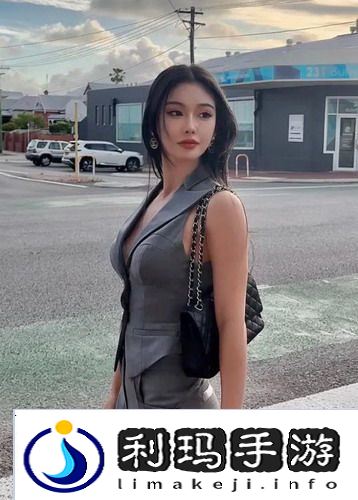 三年片在线观看免费版第三季：追剧不停歇，生活就像一场“我的世界”大型冒险游戏！