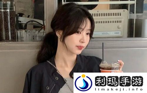 草莓香蕉榴莲丝瓜18岁可以吃吗，网友：食材选择的正确打开方式！