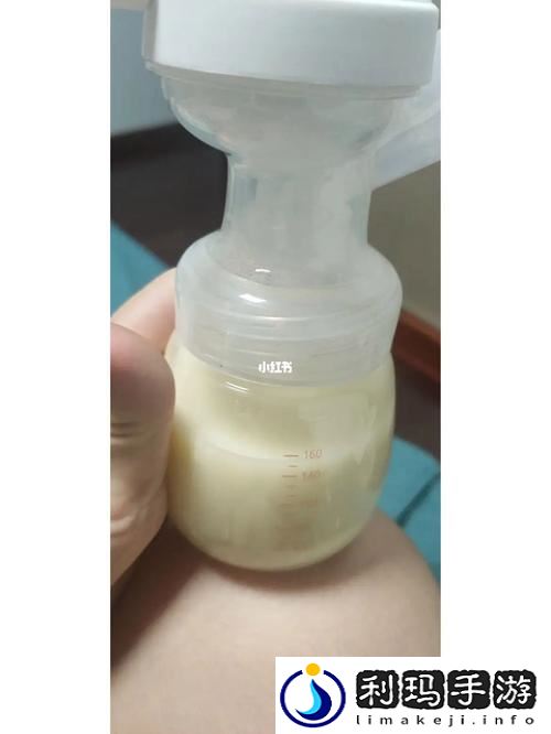 一边下奶一吃敷视频60分钟