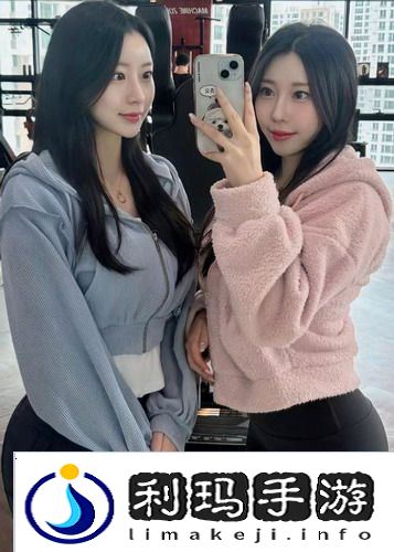 续父开了续女包1-100集:老爸的包包真是个神奇的宝藏,女儿的世界因此丰富多彩!