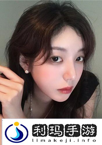 八戒一区二区水蜜桃剧场，网友热议：新晋网络热门视频平台，精彩不断，乐趣无穷！