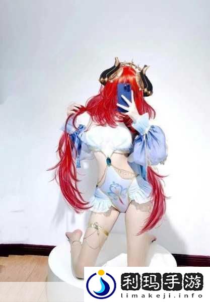 妮露开襟开叉裙鞋子选择