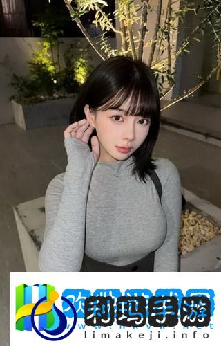 成品站1.1.719引领潮流新风尚，网友热议：这款神器真是太有趣了！